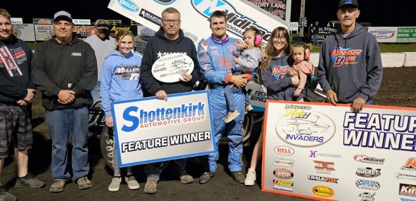 PAUL NIENHISER MAKES IT TWO IN A ROW WITH SPRINT INVADERS WIN AT BENTON COUNTY!