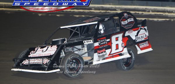 Logan Cumby gets the win in the Sport Mods at Lee County