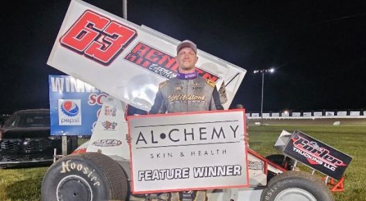 Late Race Break Lands J.J. Hickle In Sprint Invaders Victory Lane At Memphis